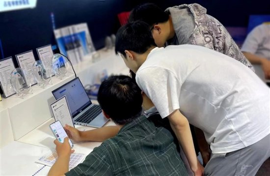 景嘉微國(guó)產(chǎn)GPU芯片亮相 低功耗高性能，助力筆記本電腦發(fā)展