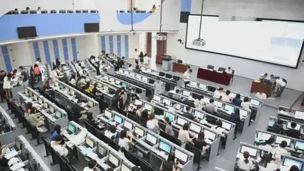 走進廣東財經大學人工智能與數字經濟產業學院 探索計算機軟硬件設計的融合之道